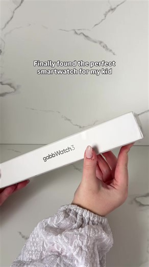 What's better than a flip phone for your kid's first phone? Gabb Watch 3e⌚ ✔️ Unlimited talk and text ✔️ GPS tracking ✔️ Focus mode ✔️ No internet browser ✔️ No social media apps ✔️ & More! 👉 Discover the smartwatch parents are getting for their kids in our link in bio!