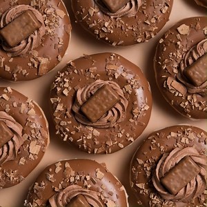 Where are the chocolate lovers at? 🍫 Introducing the all NEW Krispy Kreme x Tim Tam Bites Doughnut 😍 Available now from your local Krispy Kreme store! *Not available at 7-Eleven, Woolworths, or Jesters. | Krispy Kreme (Australia)