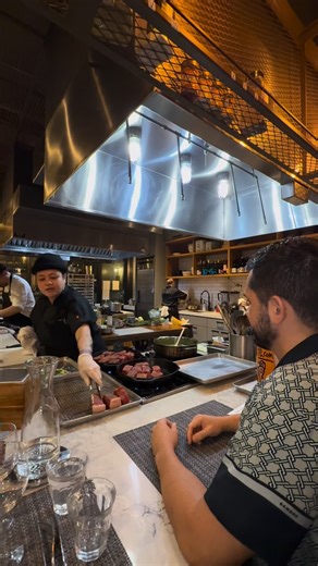 Luis Flores on Instagram: "The only place in NYC where chefs face-off in a multi-course culinary battle – Hudson Table📍 @hudsontablebk : 88 Withers St, Brooklyn, NY 11211 Who would you take here? 😋 #newyorkcityeats #nycfoodie #nycfood #williamsburgnyc #hudsontable #newyorkblogger #brooklynnewyork #thingstodoinnyc #nycdatenights #datenightnyc #greenpointbrooklyn #newyorkcity #nyc #newyorknewyork"