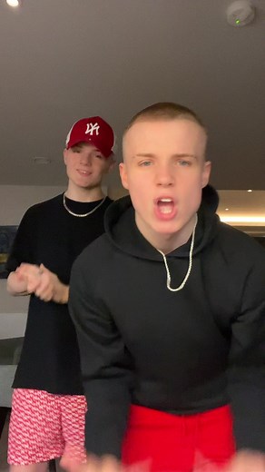 Coordinated Hand Gestures: A Creative Throwback