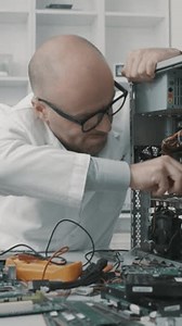 Vertical Screen Technician Sitting Desk Repairing Stock Footage Video (100% Royalty-free) 3711230049 | Shutterstock