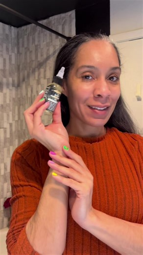 I wasn’t gonna post this… but my edges are literally coming back 😳🌿 I used this 10-in-1 oil every night and the baby hairs don’t lie.