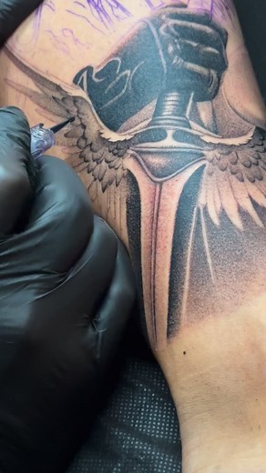Winged sword process on this leg sleeve project done with whipshading. Always with: @hypeinkco @masttattoo.official @dragonhawkofficial In @ensutintaestudio #tattoo #satisfying #barcelona #spain #sword | Carlos Miranda Rodríguez