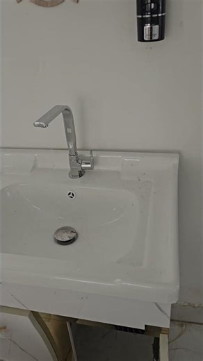 defective piece of parryware tap