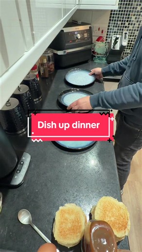 Dish up dinner with Big Simon — easy family dinnertime ideas