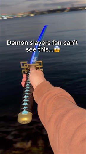POV: your demon slayer Nichirin blade glows🥶 #anime #demonslayer #otaku #tanjiro #muichirotokito