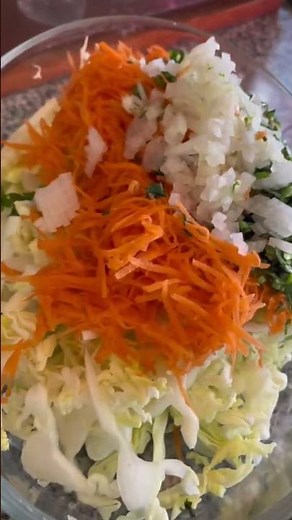 Ensalada de repollo y zanahoria #receta #recetas #comidafacil