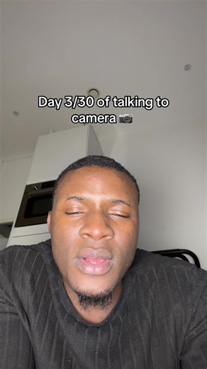 Day3|| no sign of weakness #day3oftalkingintothecamera #day3of30 #talkingtocamera