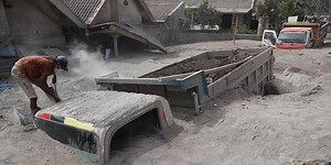 Indonesia volcano: At least 14 dead following eruption of Mt Semeru, villages buried under hot ash