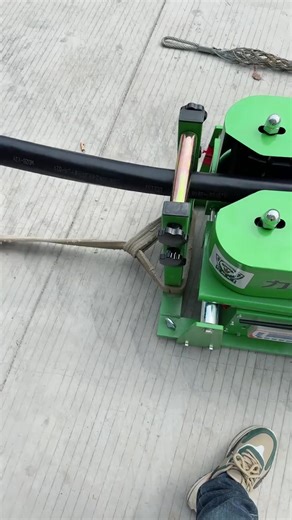 Say goodbye to manual cable hauling fatigue! Our cable conveyor delivers smooth, high-efficiency operation—cut your construction time in half and boost on-site productivity ✨ #CableFeeder #CableConveyor #PowerEngineering #ElectricalConstruction #CableLaying