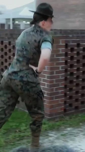 Female Marine Corps Drill Instructors: Empowering Leadership