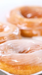 A breakfast that will please everyone? It’s possible with these addicting French Glazed Crullers. Similar to a soft donut with a sweet glaze, simple enough for a lazy weekend morning breakfast, and pretty enough for a Mother's Day brunch. As an added bonus you can prepare the batter a day ahead and store it in the refrigerator. This will speed things even more up if you want to fry them early in the morning. #breakfast #imperialsugar #brunch Get the recipe: https://www.imperialsugar.com/recipes/