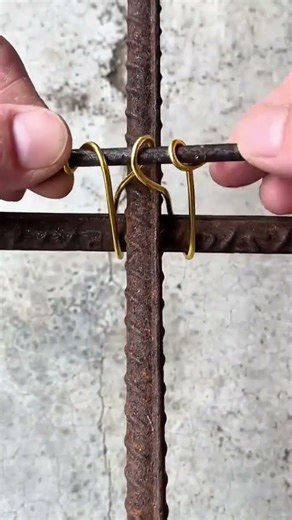 Tying rebar connection using wire and nail twisting technique