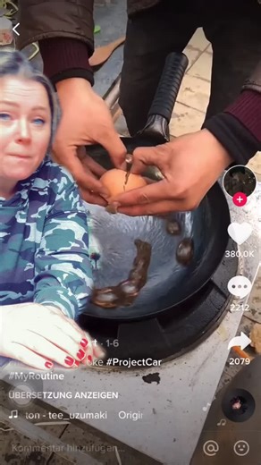 Experiment mit Ei und Cola: Ei-Reaktionen entdecken