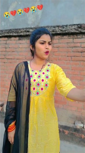 Bewafa Ne Rula Diya 😭😭#lovestatus #lovestory #lovesong #sadsong #sadstatus #karishmachuhanoficial 😭