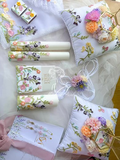 Spring Wedding Essentials & Survival Kit