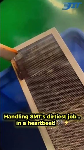 A safe solution for cleaning molds, machinery, and components using dry ice.