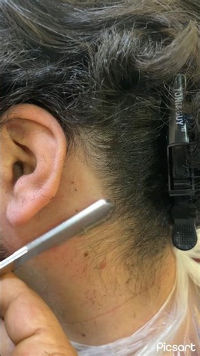 The Most Relaxing Razor Sound on Neck 😴 ASMR Barber | No Talking