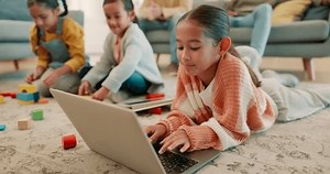 Happy Playing Child Laptop Cartoon Streaming Stock Footage Video (100% Royalty-free) 1105604841 | Shutterstock