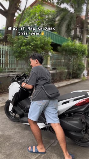 Exploring the 2024 Yamaha XMAX White Features and Specs