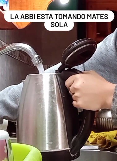 Esta tomando mates solo... #mate #argentina #soledad #tendencia