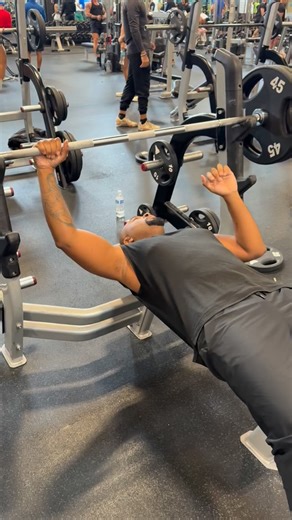 Myles Oghina on Instagram: "Perfecting a workout. Bench Press (270) Chest Press (105) Lat Pull Down , Chest Press ( defeat the form), Muscle Ups."
