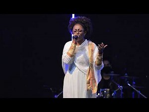 Yibzalih Enji (Live Worship) - Meron Tessema With Zetseat Choir