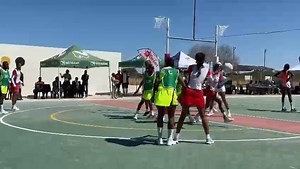 STARTING OFF … Host Kunene vs Hardap on court B doing their best in the opening netball game of the Nedbank Namibian Newspaper Cup at Outjo Sport Stadium on Friday. Kunene beat Hardap 21-12. The player of the match is Kataeko Tjiumbua from the Kunene region. Video: Mitchelin Kangootui | The Namibian