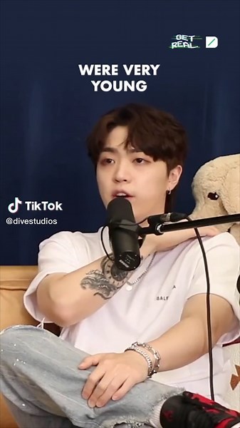 Generational Age Gap: Exploring Family Dynamics