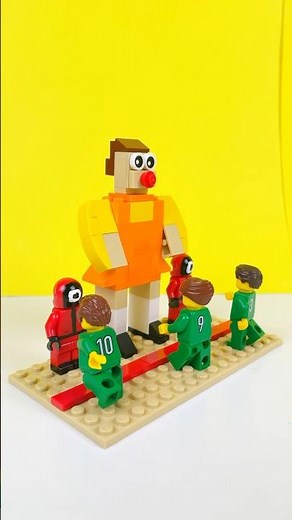 Building Squid Game 2 in LEGO…