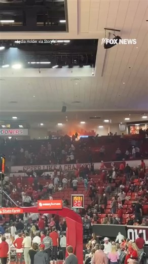 ARENA ALARM: A popcorn machine fire at a concession stand delayed the Oklahoma Sooners’ game against the Georgia Bulldogs. A sprinkler system reportedly put out the fire, stopping it from spreading outside the concession stand area. Repost @foxnews | Chief Miller