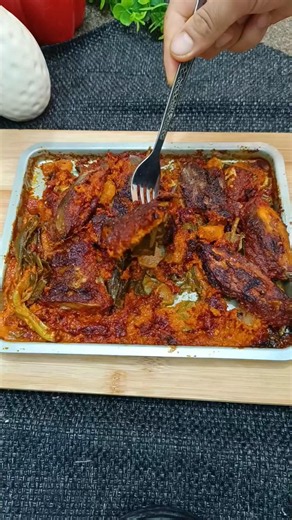 Oven Baked Fish Recipe 🐟🔥 | Spicy & Juicy Fish #RecipeShorts #fishrecipe #ytshorts #fishtime