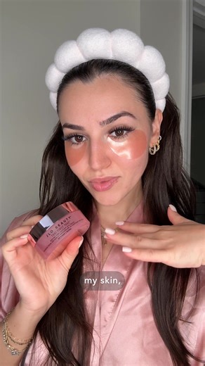 📣 Introducing our latest innovation at JLO Beauty: That First Take™ Define and Depuff Eye Mask! Get it FREE today with your introductory Fresh & Flawless Kit. | JLo Beauty