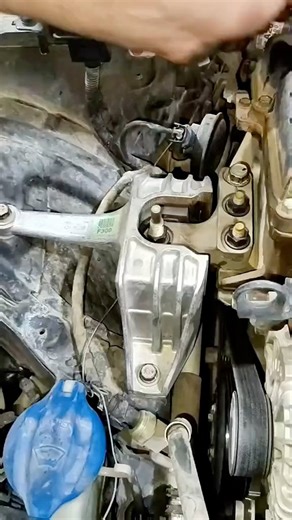 17K views · 178 reactions | Hyundai Engine mounting replacement #auto #mechanic #usa | Auto Technician | Facebook