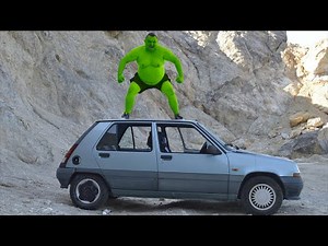 Hulk VS Little Car