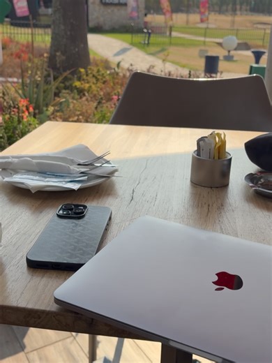 Cashfx Cloudy on Instagram: "Ambition is the spark that turns dreams into reality — but only action can keep the fire burning.” 🔥💯"