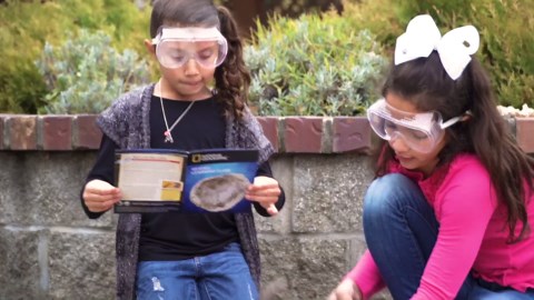 NATIONAL GEOGRAPHIC Break Open 15 Premium Geodes Science Kit - Goggles, Detailed Learning Guide, 3 Display Stands, Great STEM Science Toy & Educational Gift