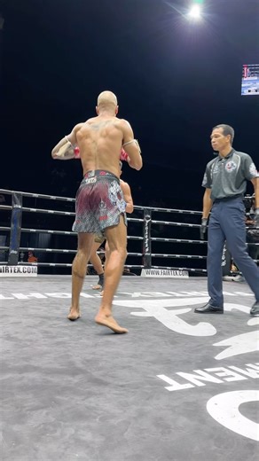 4.5K views · 36 reactions | Look Here’s Two Big Guys Slinging Leather! There was no love lost between Akram Saengmorakot and Arman Bezhad Warrior Academy. They both let the leather fly! Tune in every Saturday:10am – 12pm Thai Time  Live on Channel 7HD  Streaming on Fairtex Fight Promotion Youtube #fairtex #fairtexfightpromotion #Lumpineestadium #channel7hd #teroentertainment #yuthsportgear | Fairtex Fight | Facebook