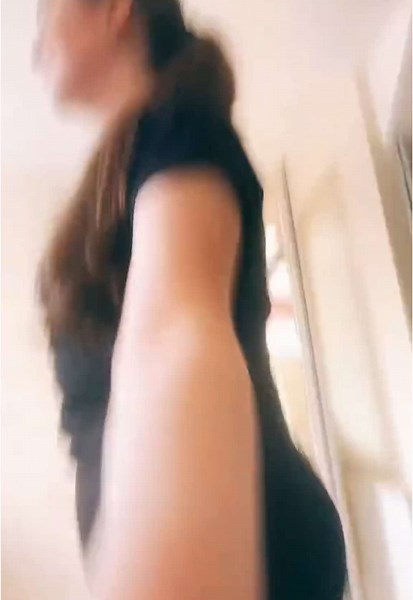 LOOOL idk what’s with the music