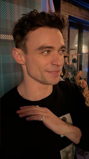 Thomas Doherty reveals the holiday album he has on repeat 🎅🏻🎁🎄 #thomasdoherty