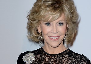 A 77 ans, Jane Fonda confie fumer de l’herbe de temps en temps - Elle