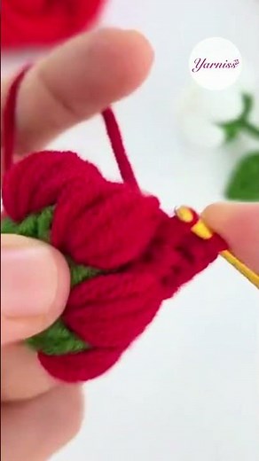 🌹✨ Crochet Rose Tutorial — Easy Stem + Leaves (Perfect Gift) 🎁