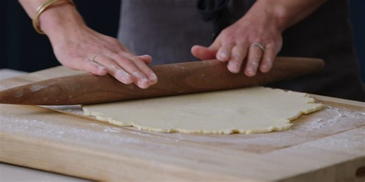How to Roll Out Pie Dough — MASTERING PIE MAKING SERIES