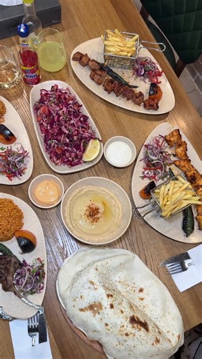 Mâncare turcească delicioasă la Turkish Cuisine