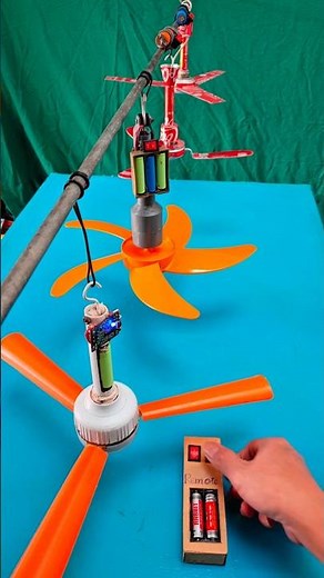 Two ceiling fans painted yellow, and two red ceiling fans made from Coca-Cola cans #DIY #CeilingFan