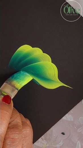 Simple leaf acrylic painting Strokes 🎨🌿 #shorts #art #painting