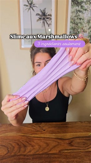 Laure TERESI 🌈 Activités tout-petits on Instagram: "🍬Slime aux Marshmallows (3 ingrédients) 3 ingrédients : 1 paquet de marshmallows 2 càs de maïzena 1 càs d’huile végétale 👩‍🍳 Étapes : 1️⃣ Fais fondre les marshmallows → 30 sec au micro-ondes. 2️⃣ Mélange avec la maïzena + l’huile. 3️⃣ Si ça colle encore : 👉 Attends qu’il refroidisse un peu. 👉 Mets de la maïzena sur le plan de travail et roule la pâte dedans. 👉 Huile légèrement tes mains avant de le manipuler. 📦 Conservation : boîte herm