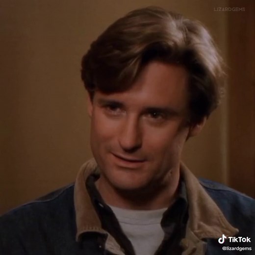 sandy b never misses #whileyouweresleeping #sandrabullock #billpullman #romcom #90sromcom #whileyouweresleeping1995