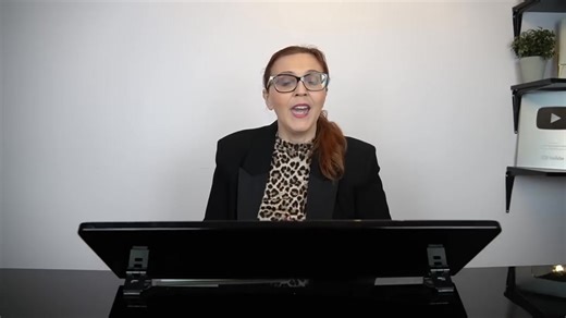 Cours de chant Débutant: Un exercice indispensable pour améliorer la résonance de sa voix! 💖 Cours de chant en ligne : https://ecolelavoixchantee.com/cours-de-chant/ Marie #coursdechant #techniquevocale #coachvocal #echauffementvocal | Marie-Laurence Dubé-La voix chantée