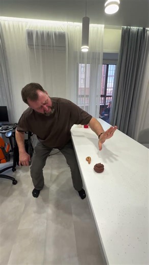 It’s a poopy cat mod! Do you think dad liked it?